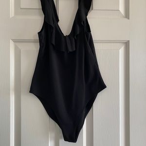 Black Ruffled Body Suit🖤